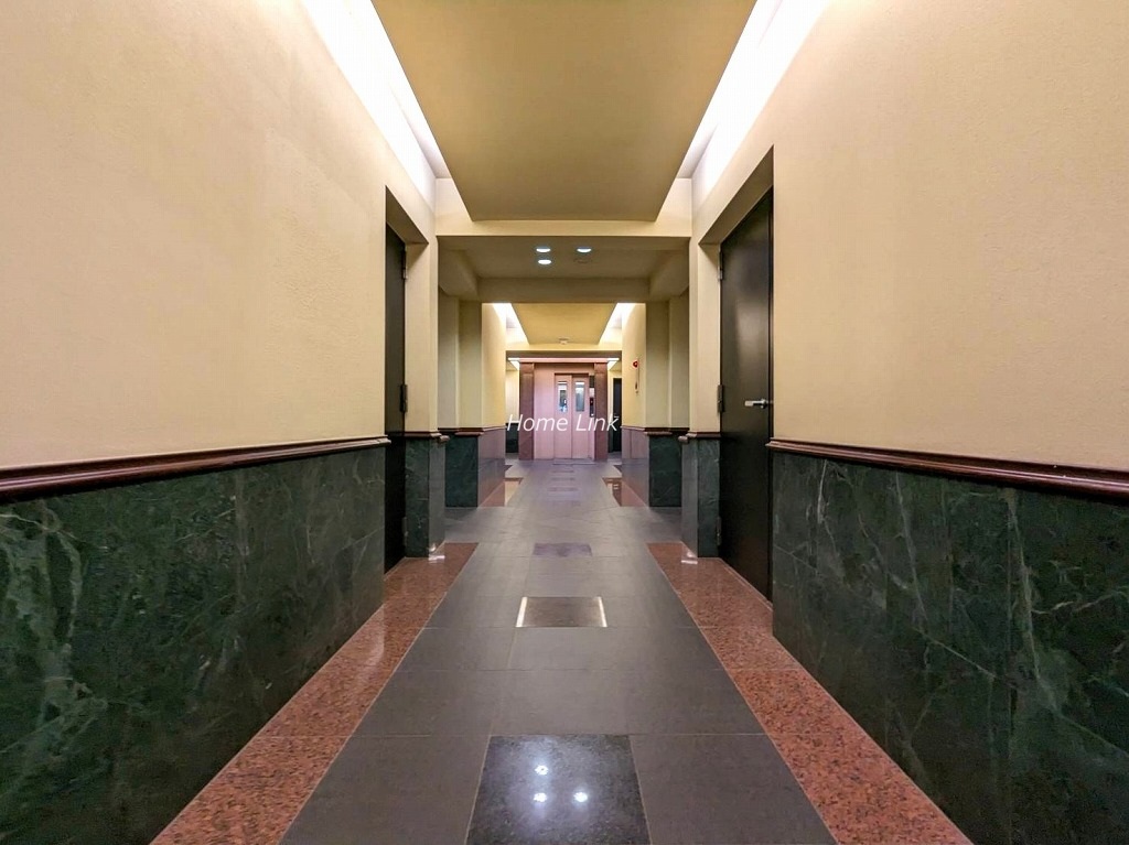 クアトロウーノ城北中央公園　共用部 内廊下